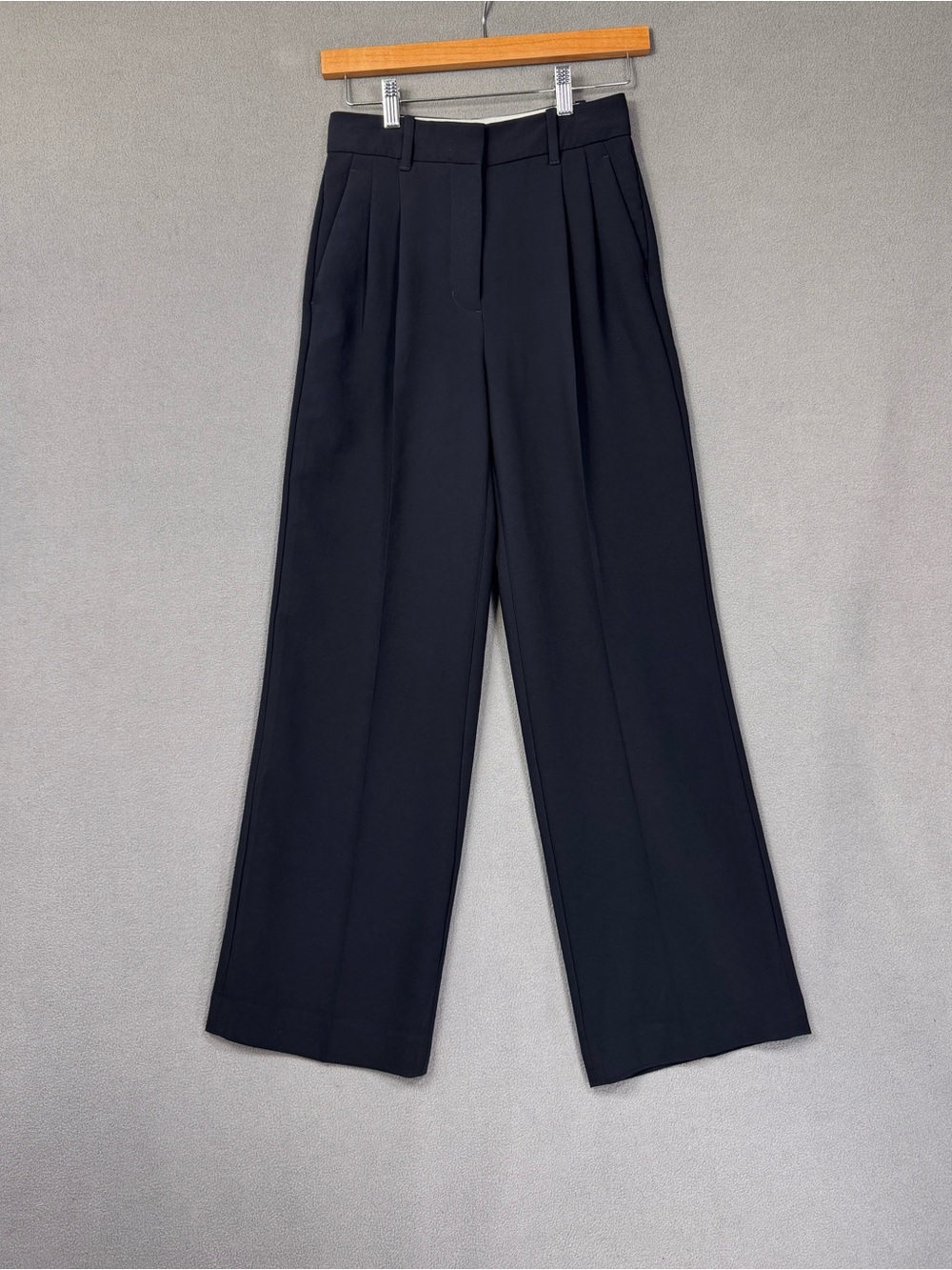 Aritzia - The Effortless Pant, Tailored Wide Leg Black Dress Pants, Size 0 Short